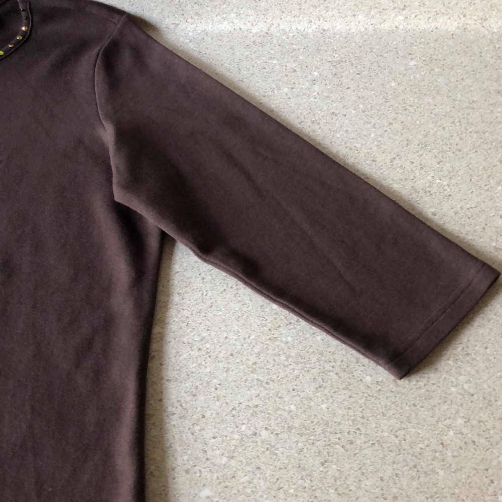 QUAKER FACTORY Ladies Embellished Small Top - Picture 6 of 8